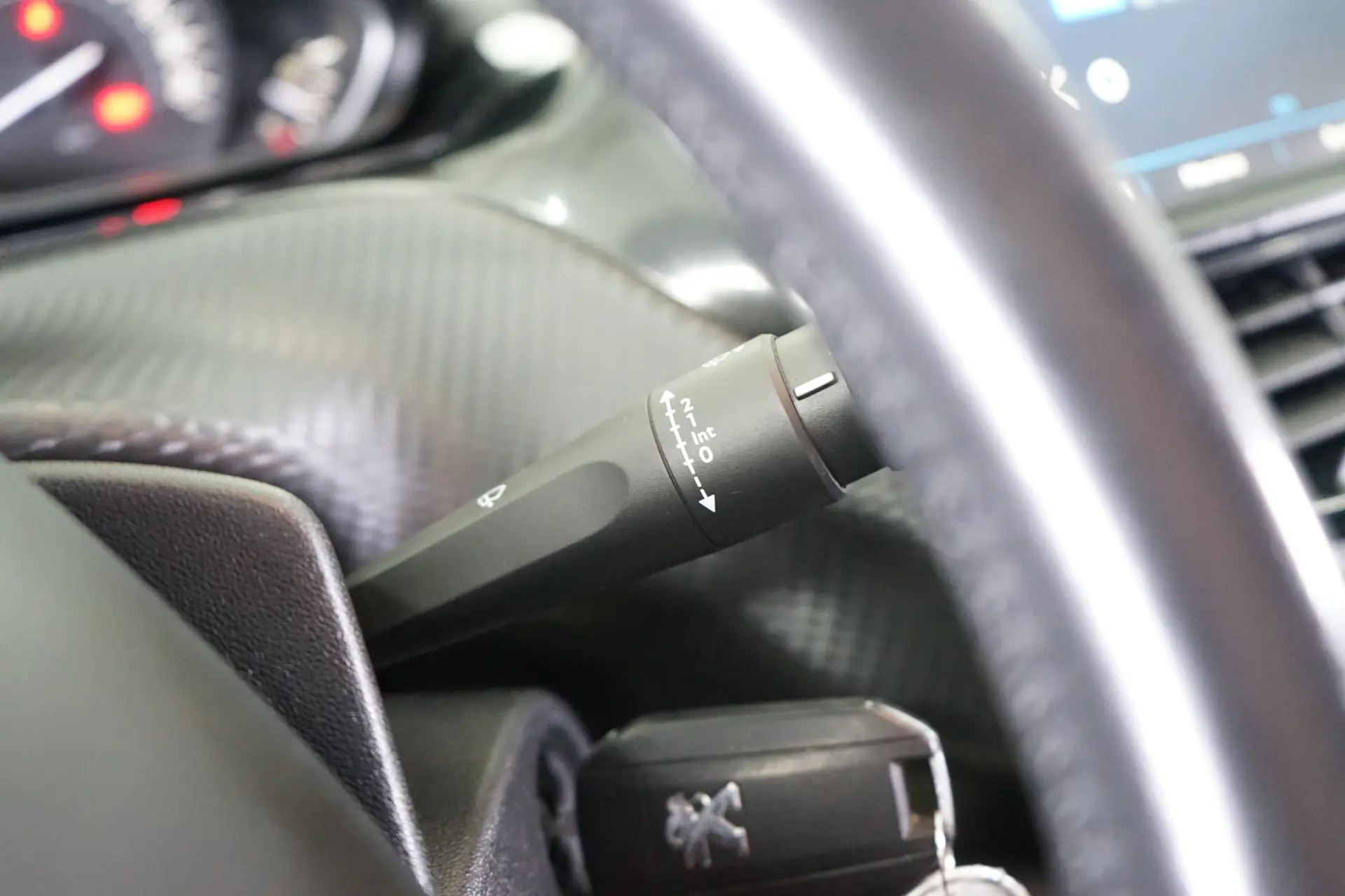 Peugeot 208 1.6 BlueHDi Active 27