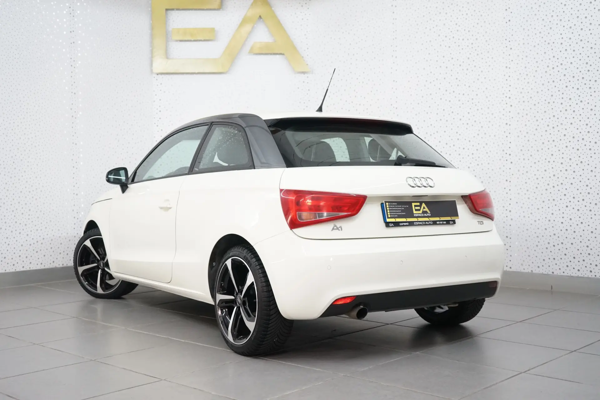 Audi A1 1.6 TDI Ambition 4