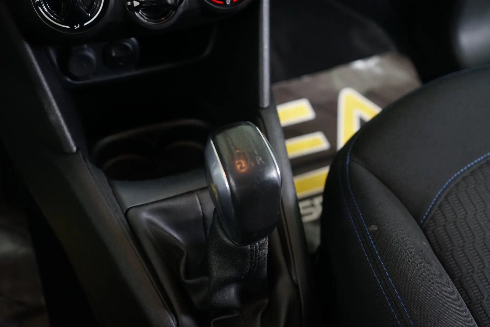 Peugeot 208 1.6 BlueHDi Active 31