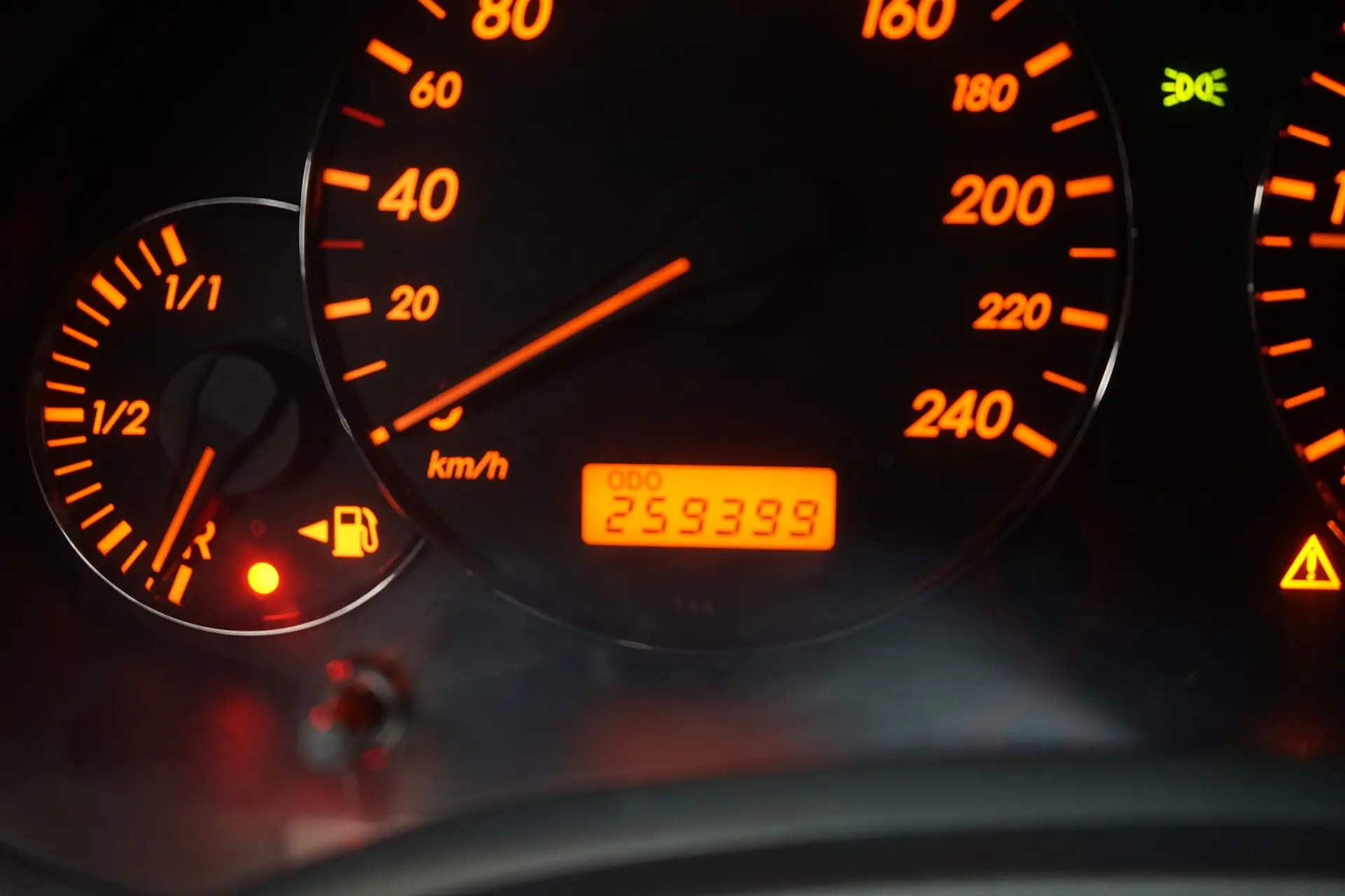 Toyota Avensis SW 2.0 D-4D Exclusive 18