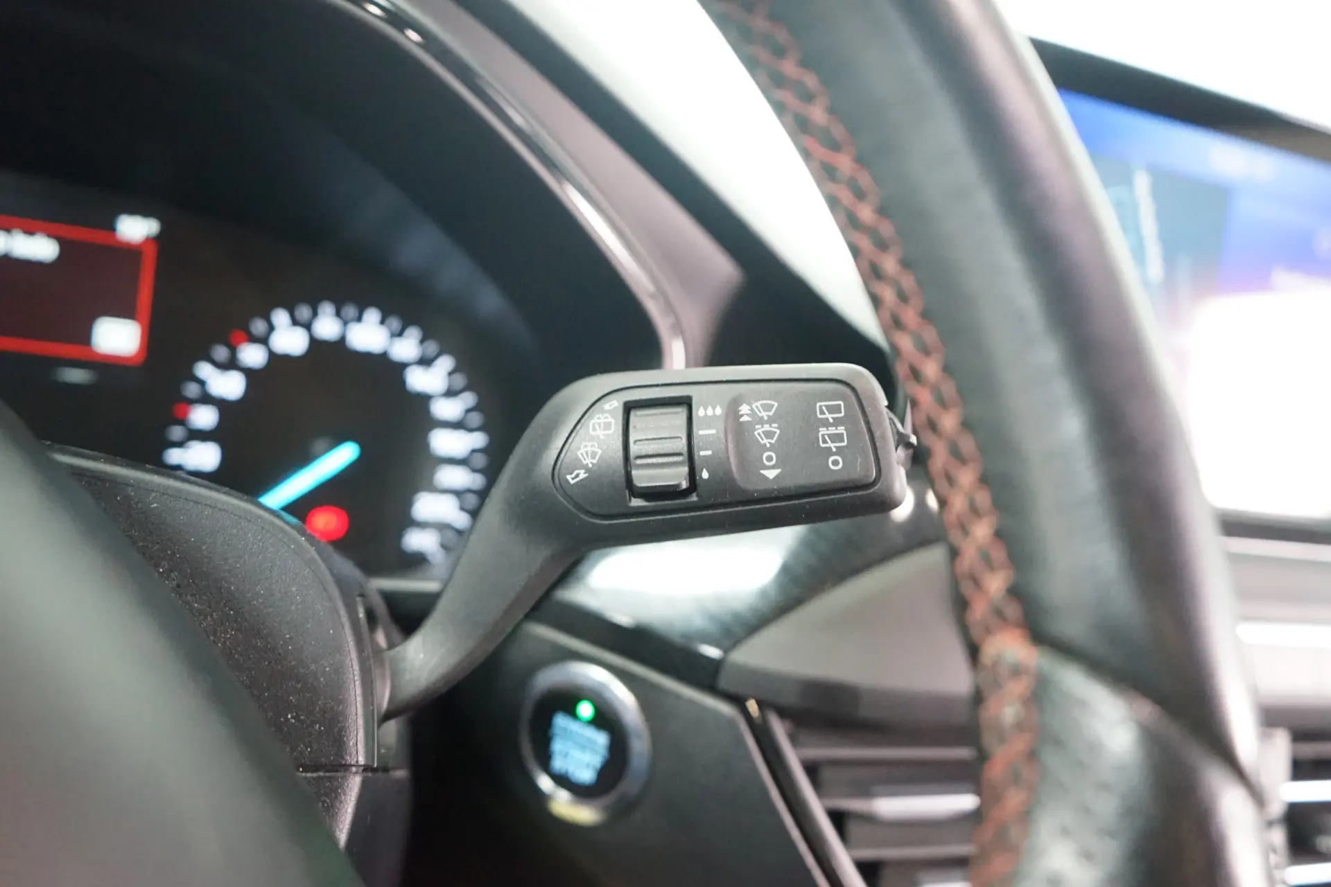 Ford Focus 1.5 TDCi EcoBlue ST-Line 24