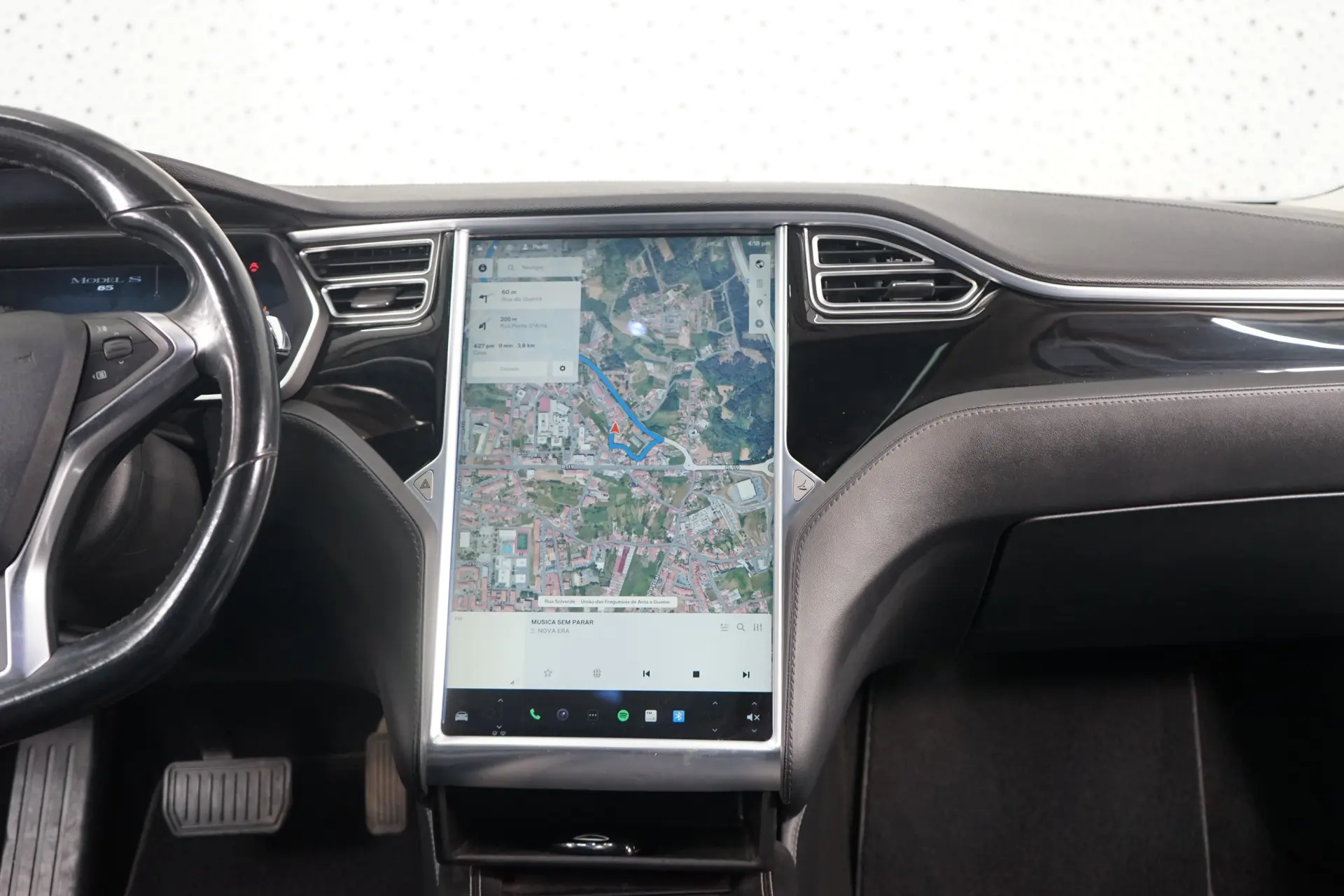 Tesla Model S 85 20