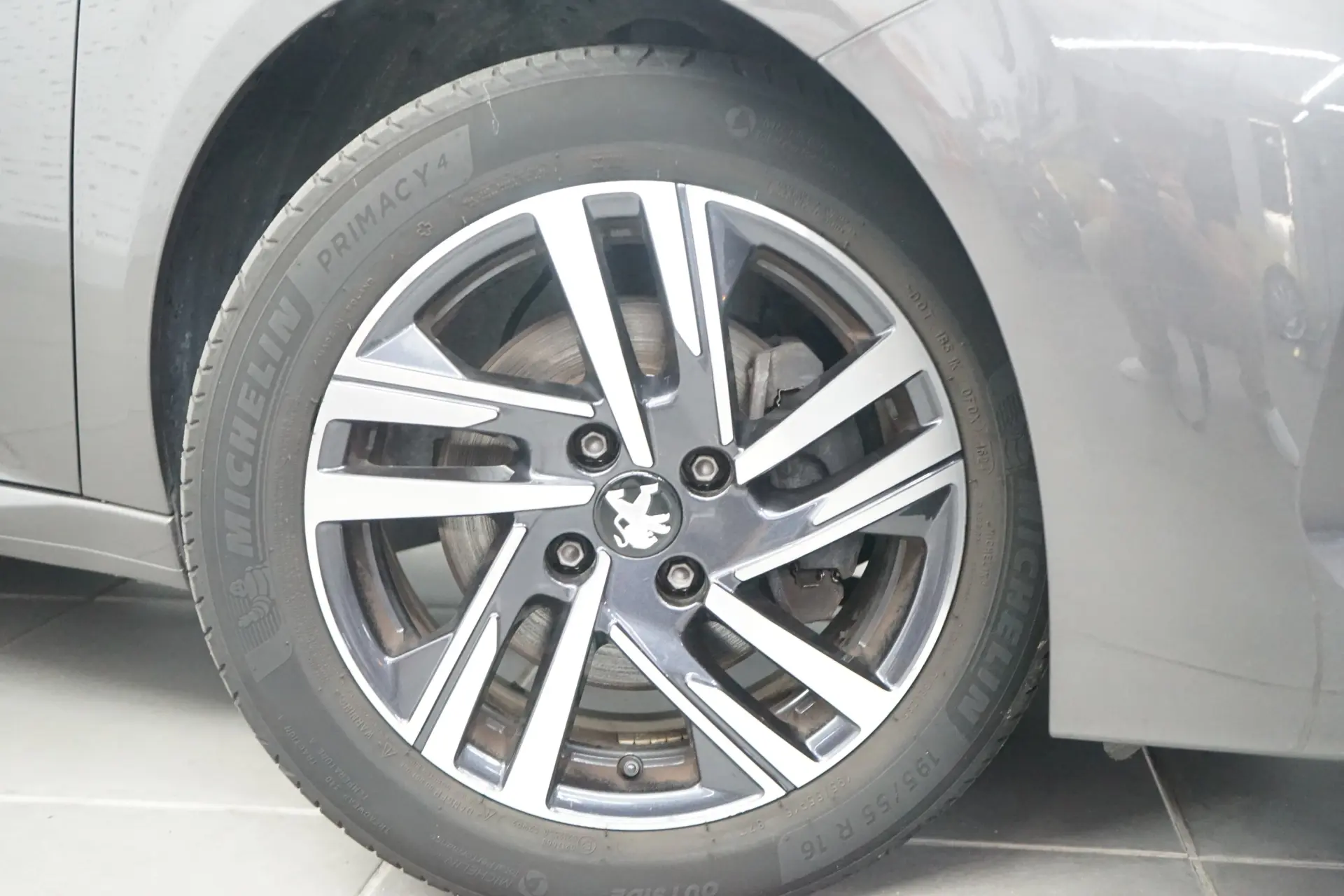 Peugeot 208 1.2 PureTech Allure 10