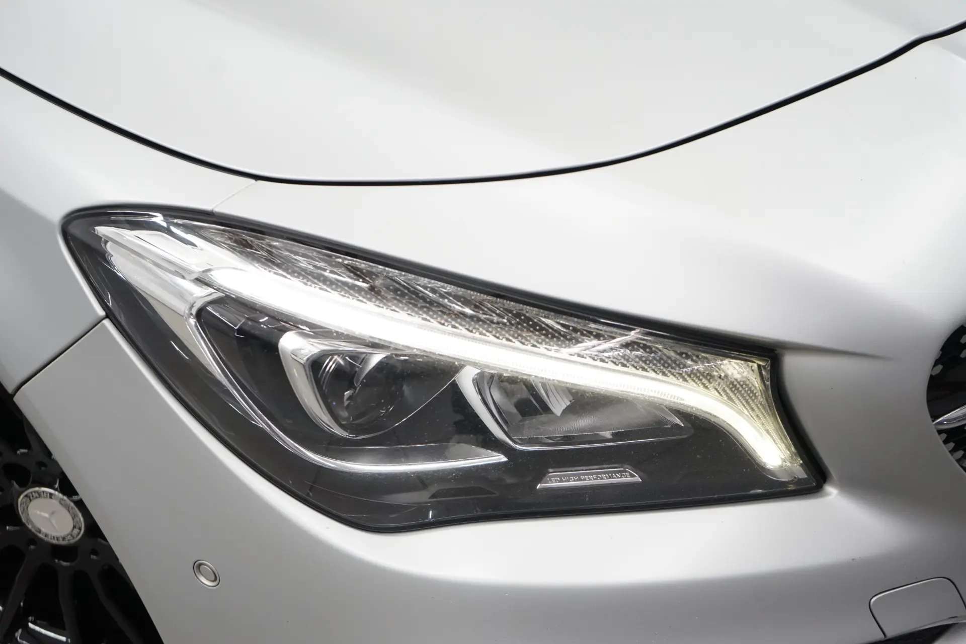 Mercedes-Benz CLA 180 d Shooting Brake AMG Line Aut. 10