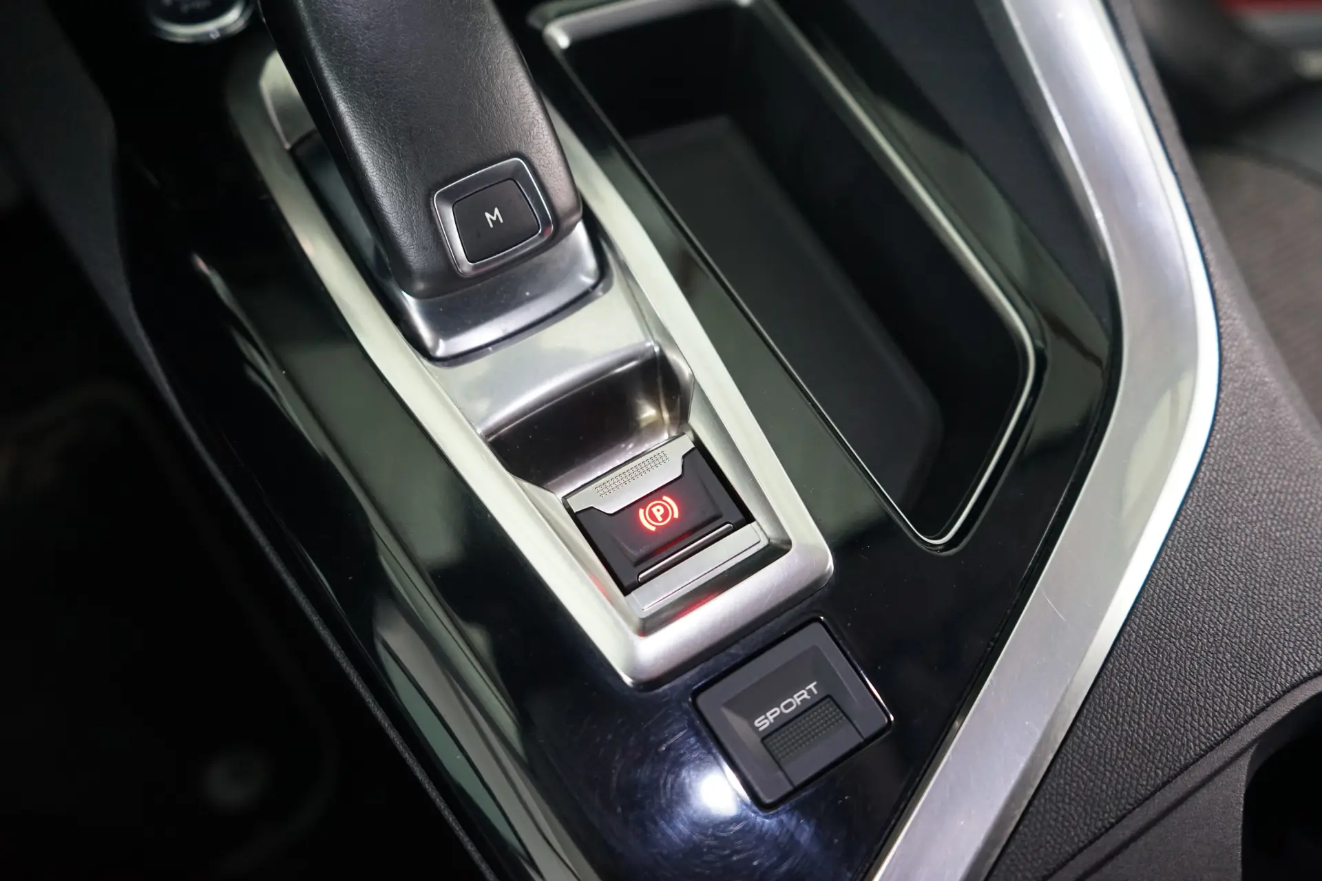 Peugeot 3008 1.2 PureTech Allure EAT8 28