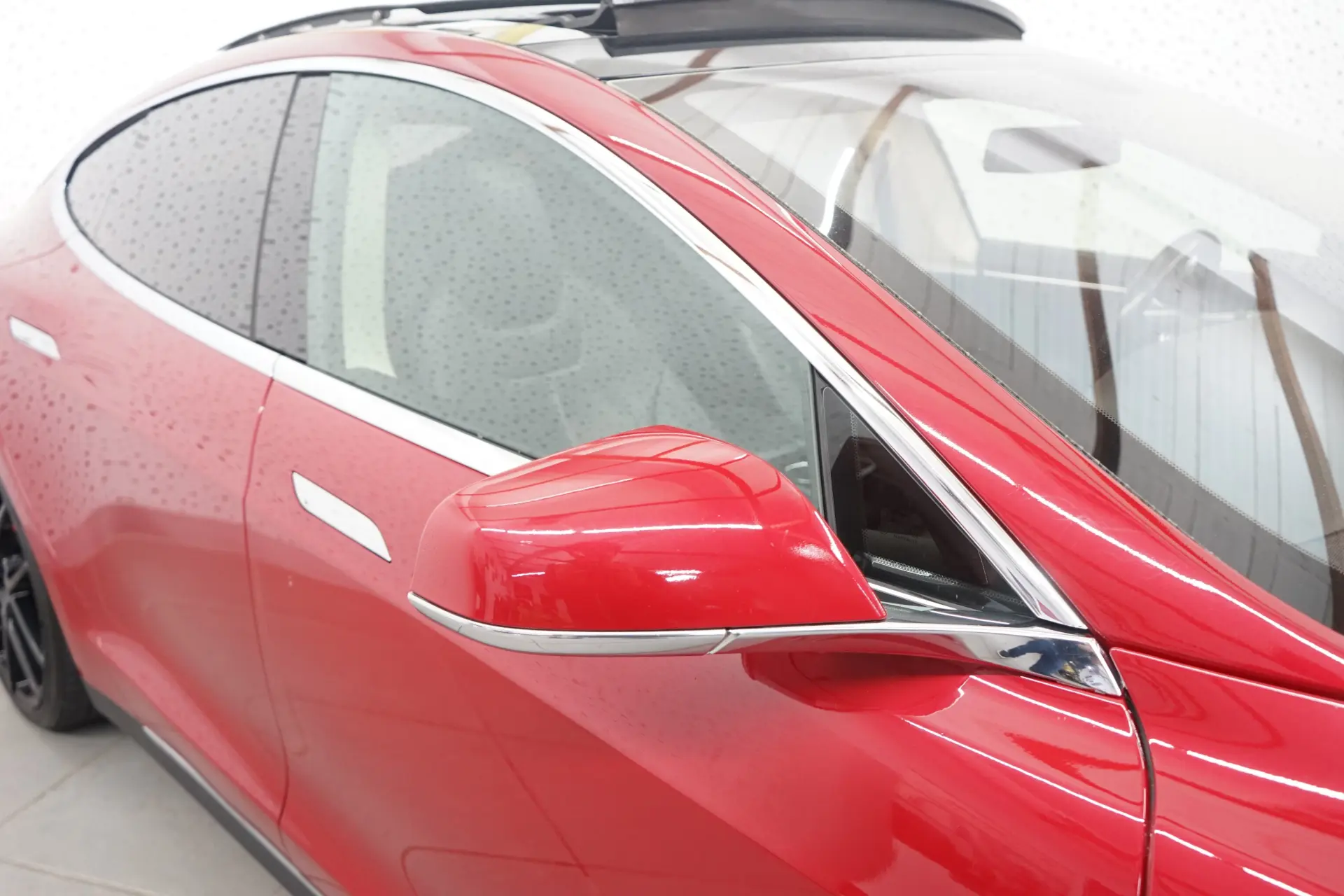 Tesla Model S 85 12