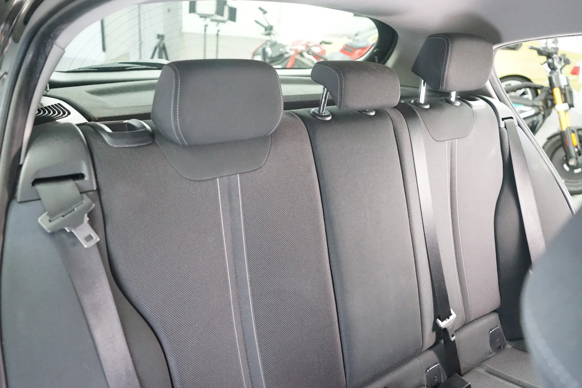 BMW 116 d Line Luxury Auto 39