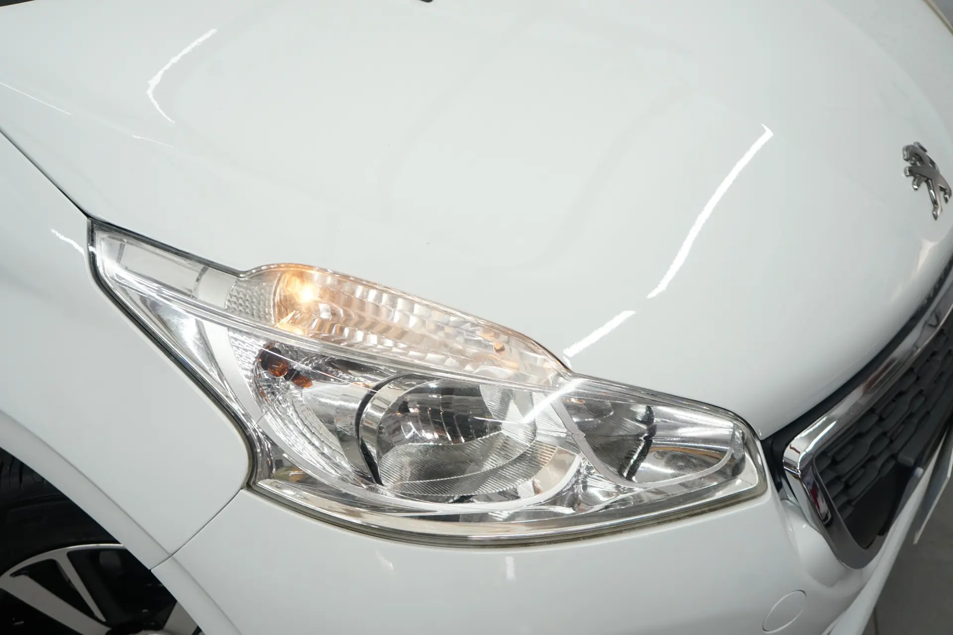 Peugeot 208 1.0 PureTech Access 9