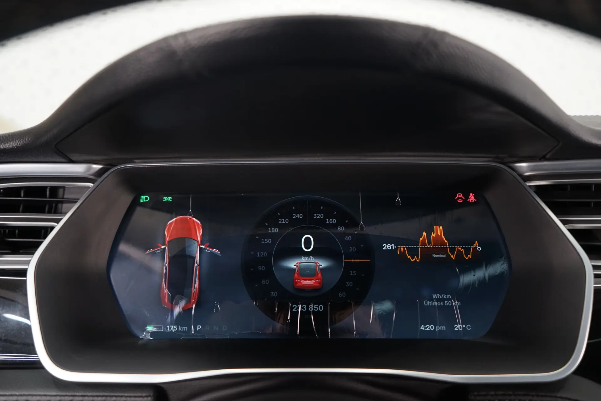 Tesla Model S 85 27