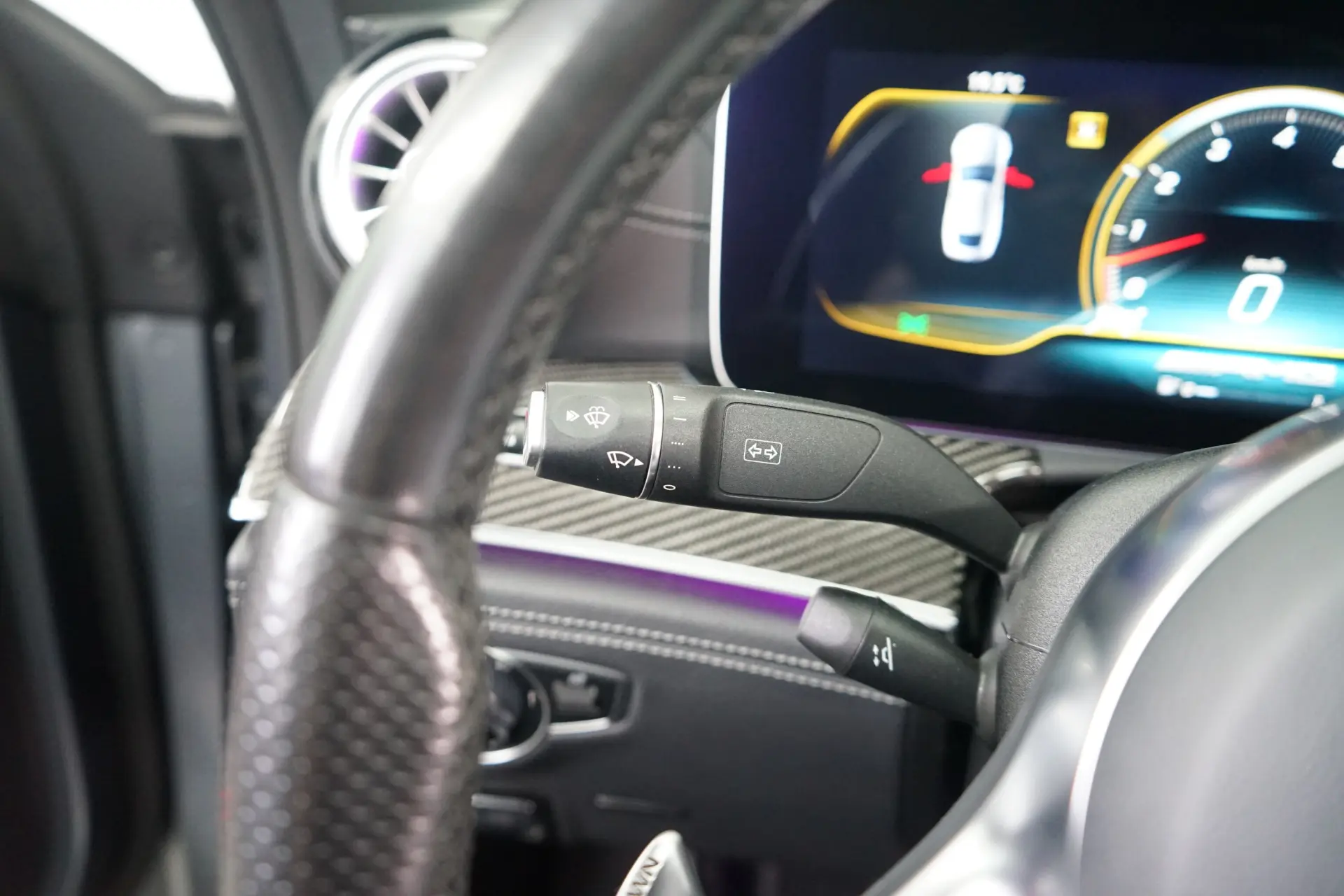 Mercedes-Benz AMG GT 4 portas 43 4Matic+ 29