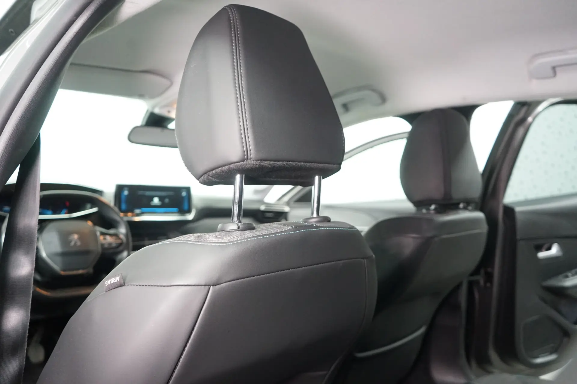 Peugeot 208 1.2 PureTech Allure 37