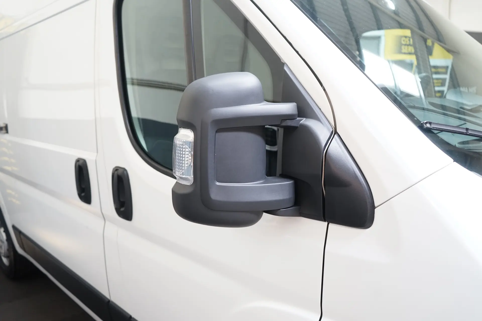 Peugeot Boxer 2.0 BlueHDi 330 L1H1 11