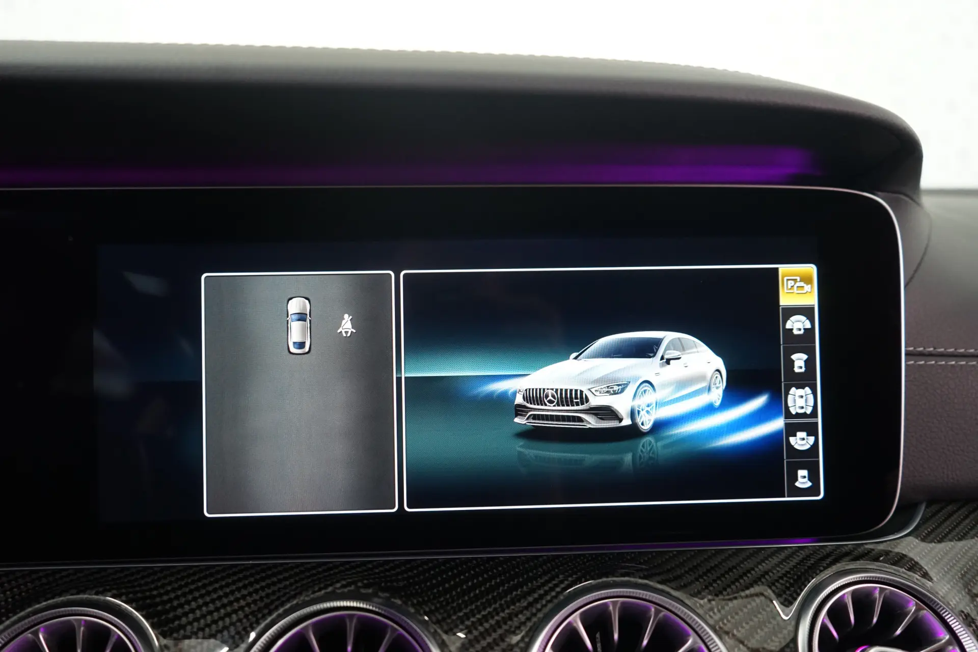 Mercedes-Benz AMG GT 4 portas 43 4Matic+ 40
