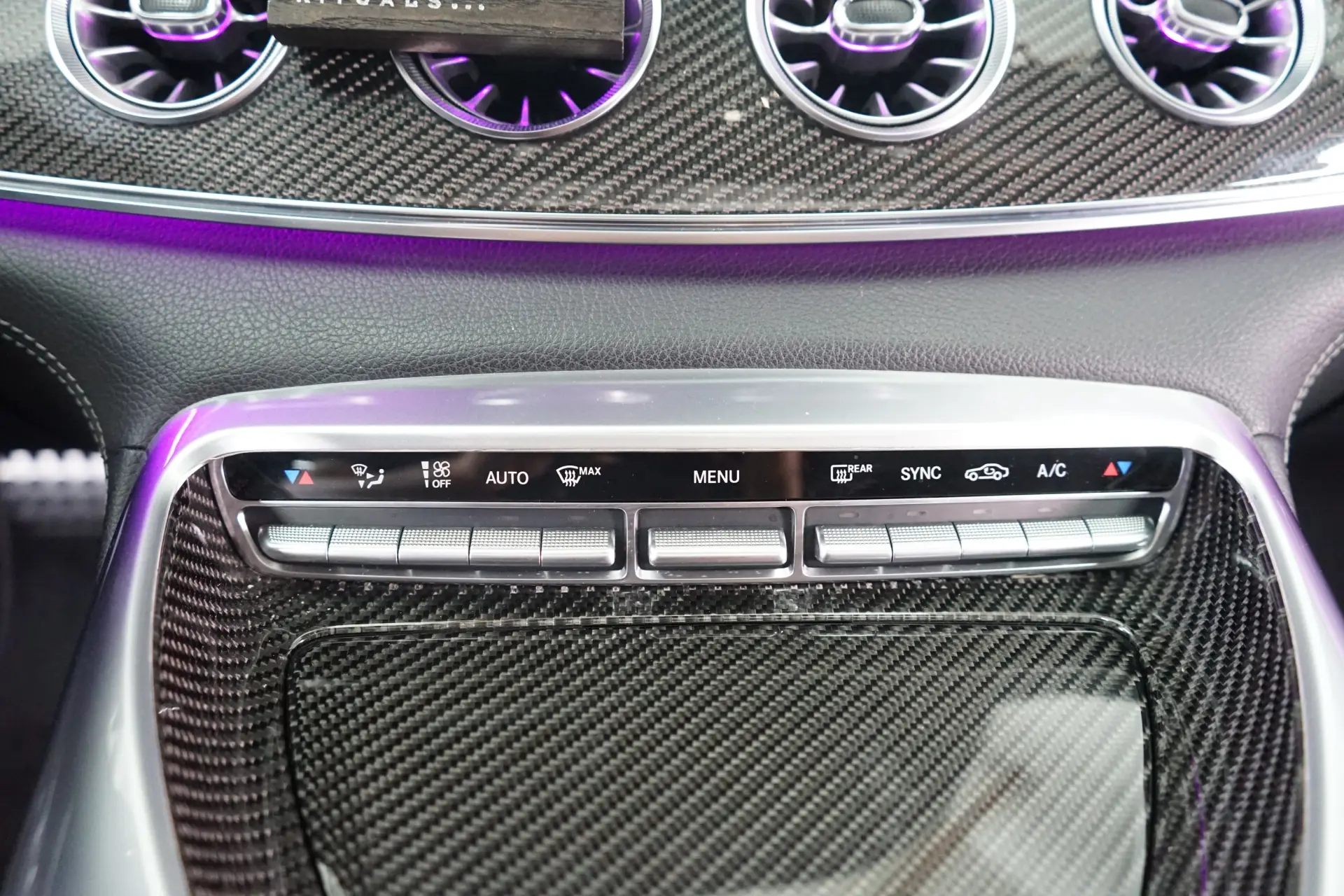Mercedes-Benz AMG GT 4 portas 43 4Matic+ 38