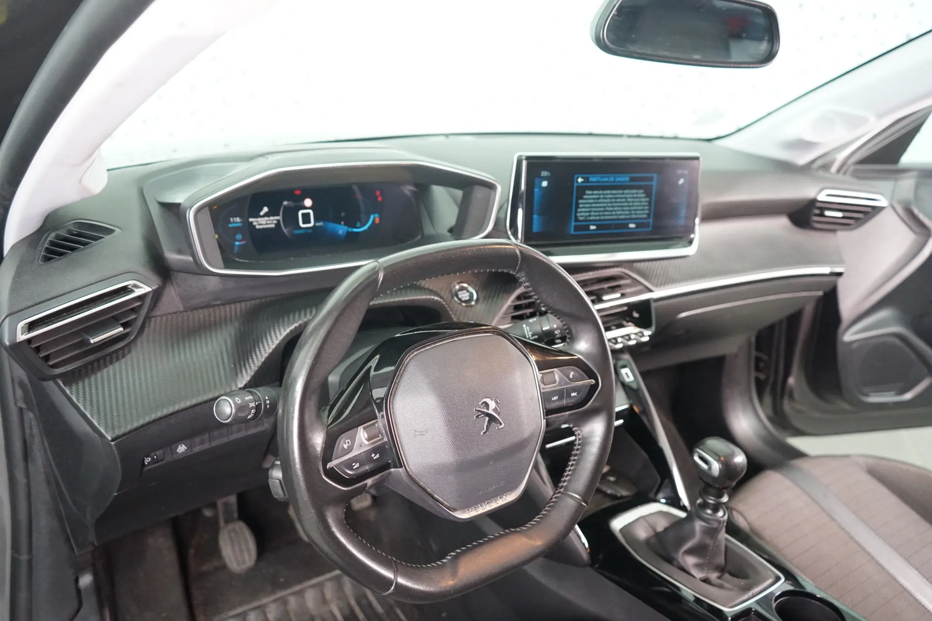 Peugeot 208 1.2 PureTech Allure 15