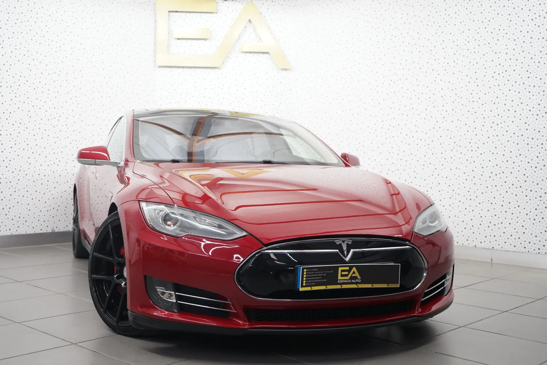 Tesla Model S 85 1