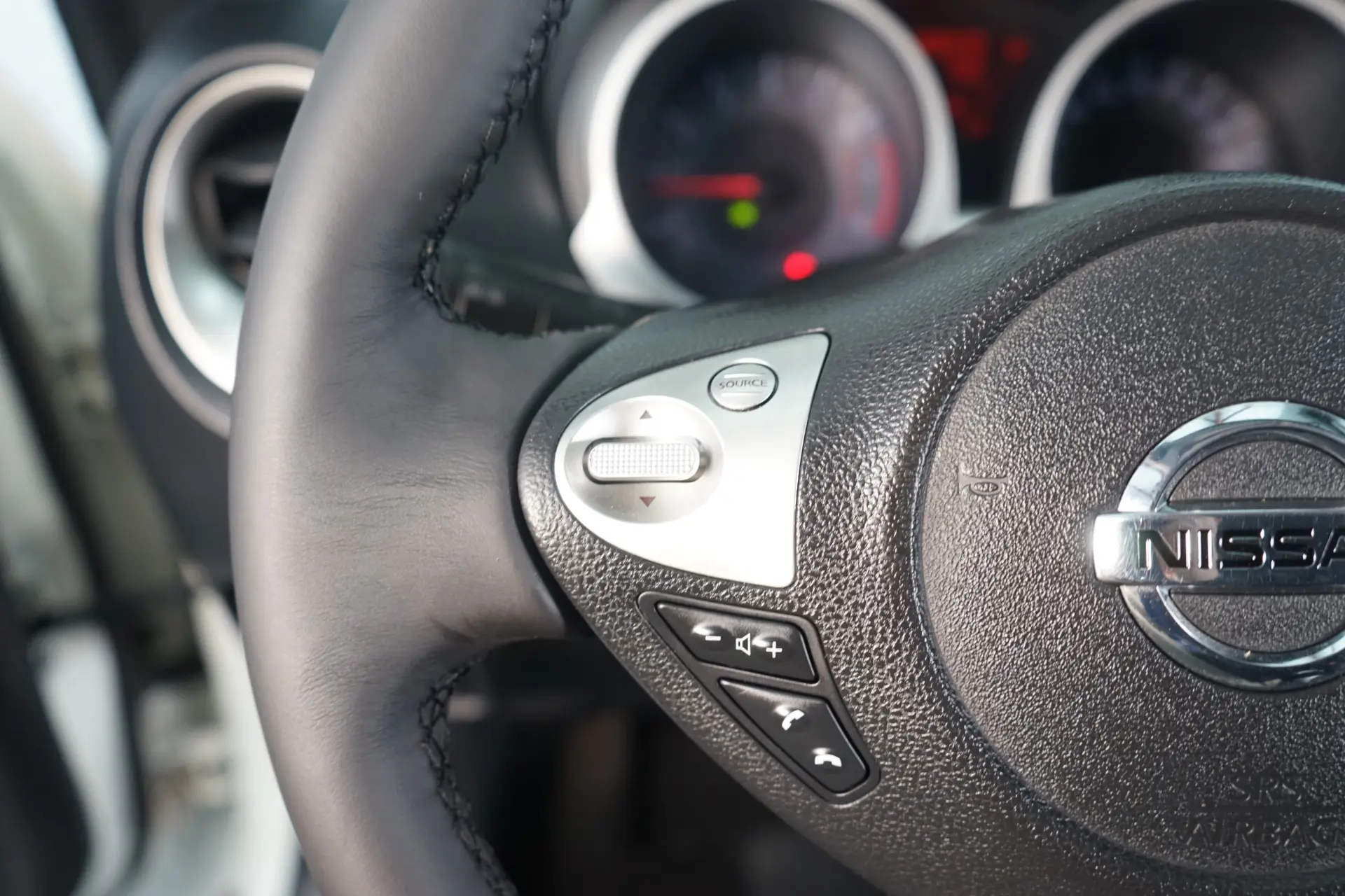 Nissan Juke 1.6 Acenta 19