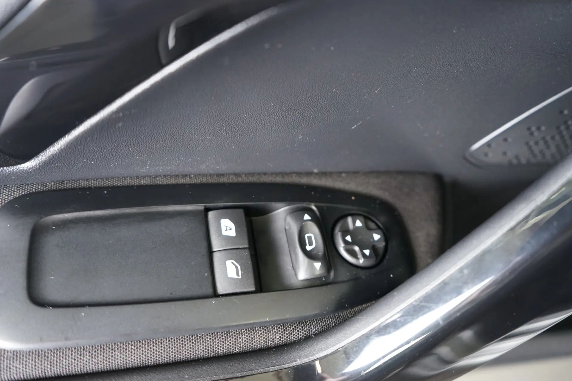 Peugeot 208 1.6 BlueHDi Active 21