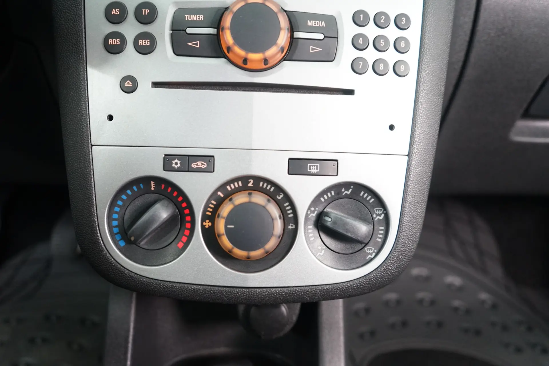 Opel Corsa 1.3 CDTi Dynamic 28