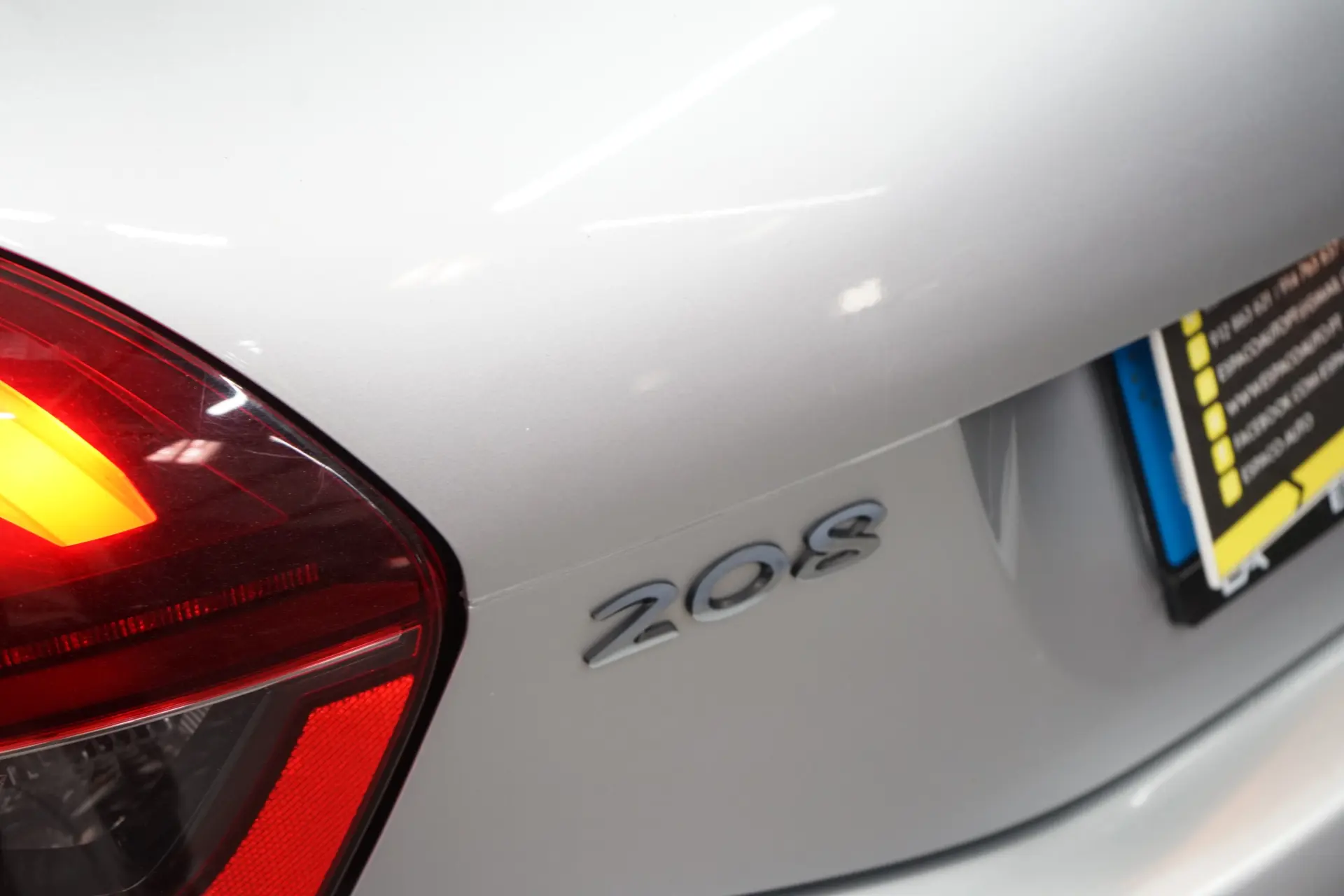 Peugeot 208 1.6 BlueHDi Active 15