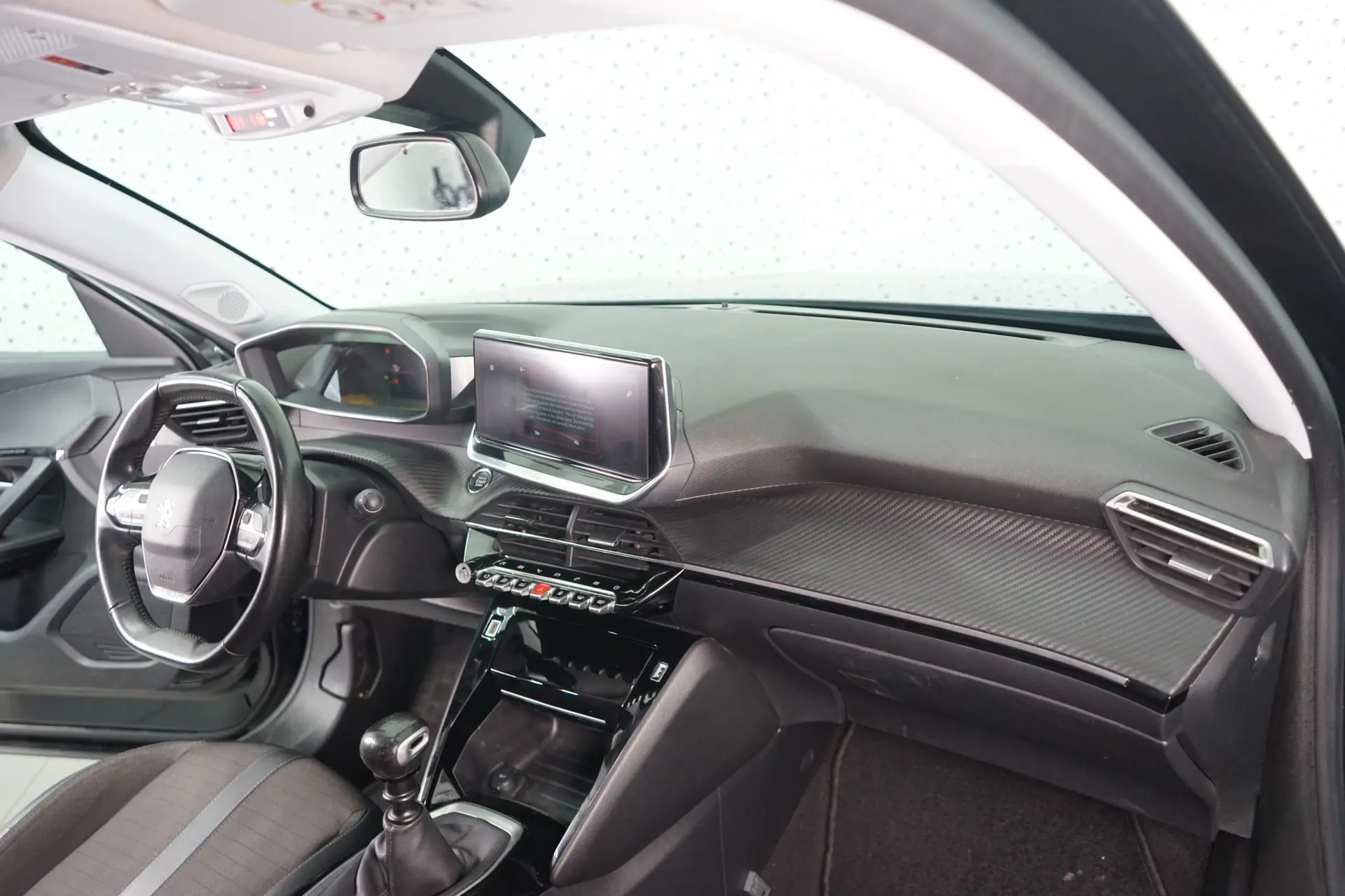 Peugeot 2008 1.2 PureTech Allure 18