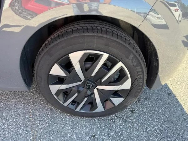 Peugeot 208 1.2 PureTech Active Pack 24
