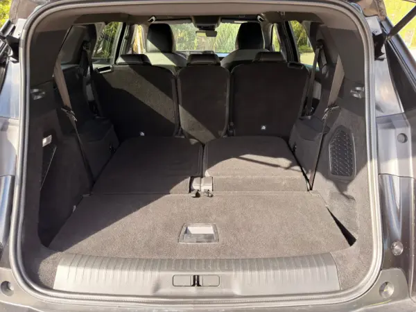 Peugeot 5008 1.2 Hybrid Allure e-DCS6 27