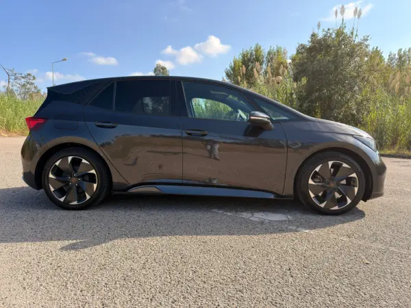 Cupra Born 77 kWh e-Boost Plus 8