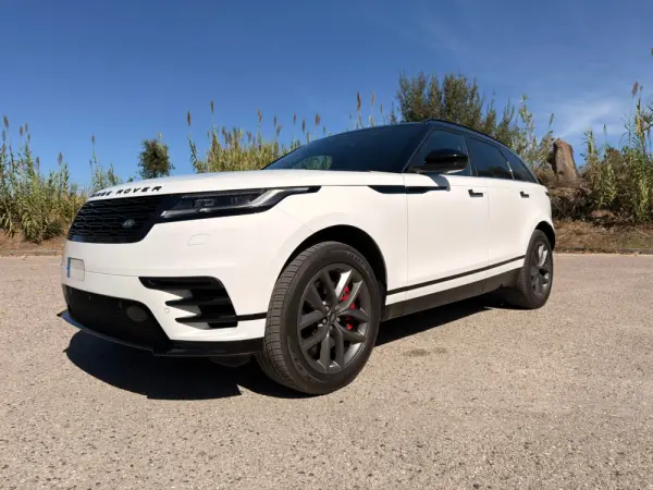 Land Rover Range Rover Velar 2.0 P400e AWD R-Dynamic HSE 3