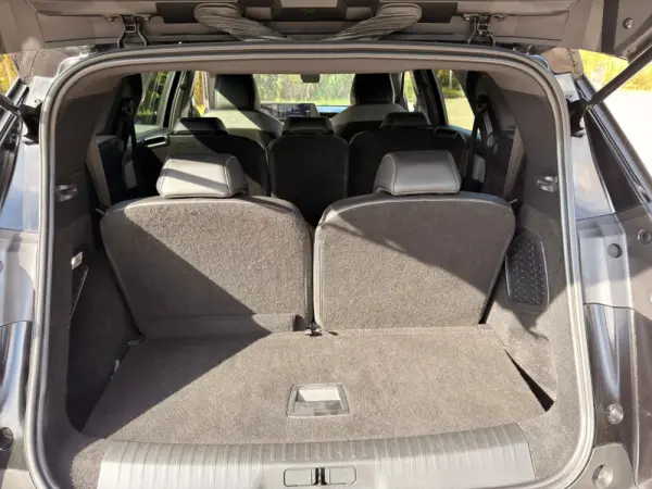 Peugeot 5008 1.2 Hybrid Allure e-DCS6 26