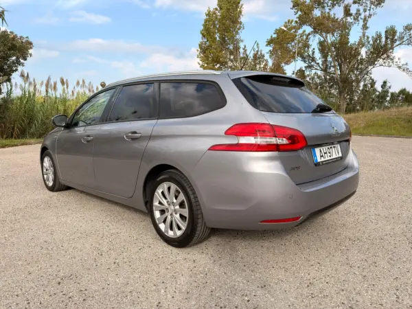 Peugeot 308 SW 1.5 BlueHDi Style 5