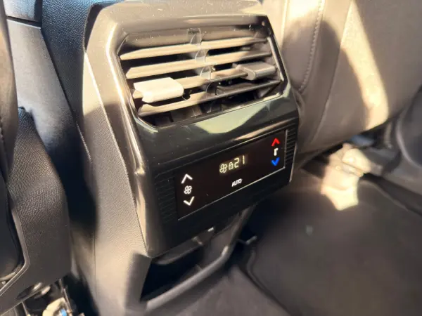 Peugeot 5008 1.2 Hybrid Allure e-DCS6 23