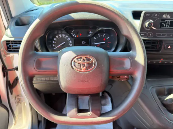 Toyota Proace Outro 12
