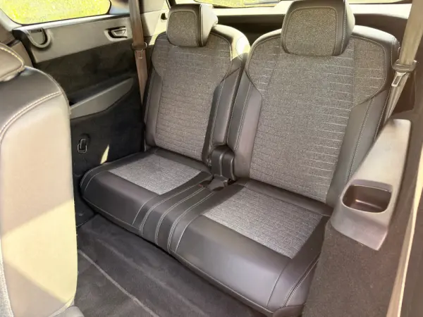 Peugeot 5008 1.2 Hybrid Allure e-DCS6 24