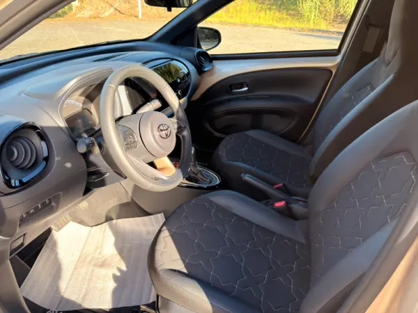 Toyota Aygo X 1.0 Envy CVT 9