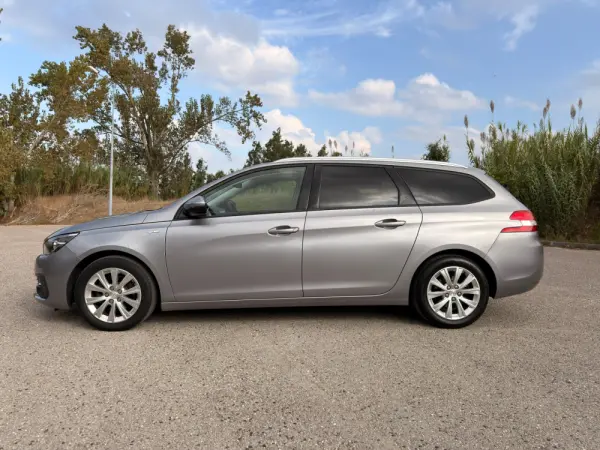 Peugeot 308 SW 1.5 BlueHDi Style 4