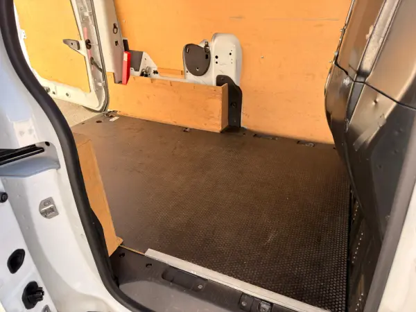 Renault Express 1.5 Blue dCi Confort 6