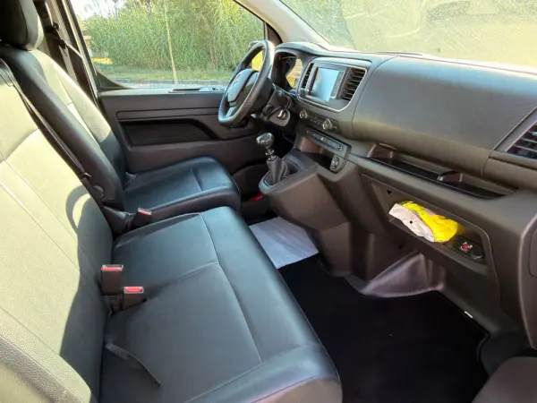 Opel Vivaro 1.5 CDTi L2H1 Essentia 21