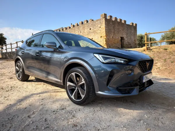 Cupra Formentor 1.4 e-Hybrid DSG 1