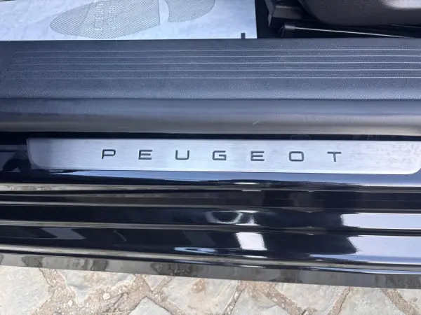 Peugeot 308 SW 225 e-EAT8 GT Pack 12