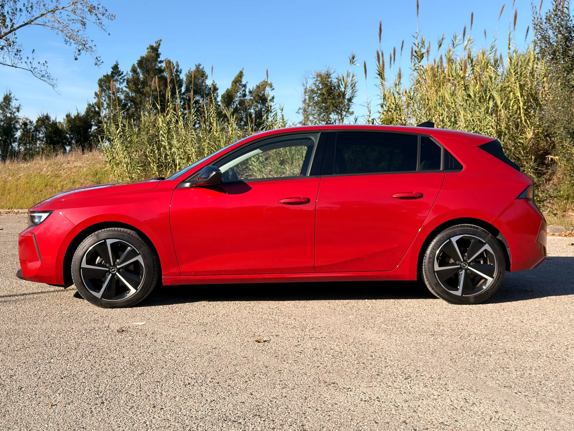 Opel Astra 1.2 T GS Line 4
