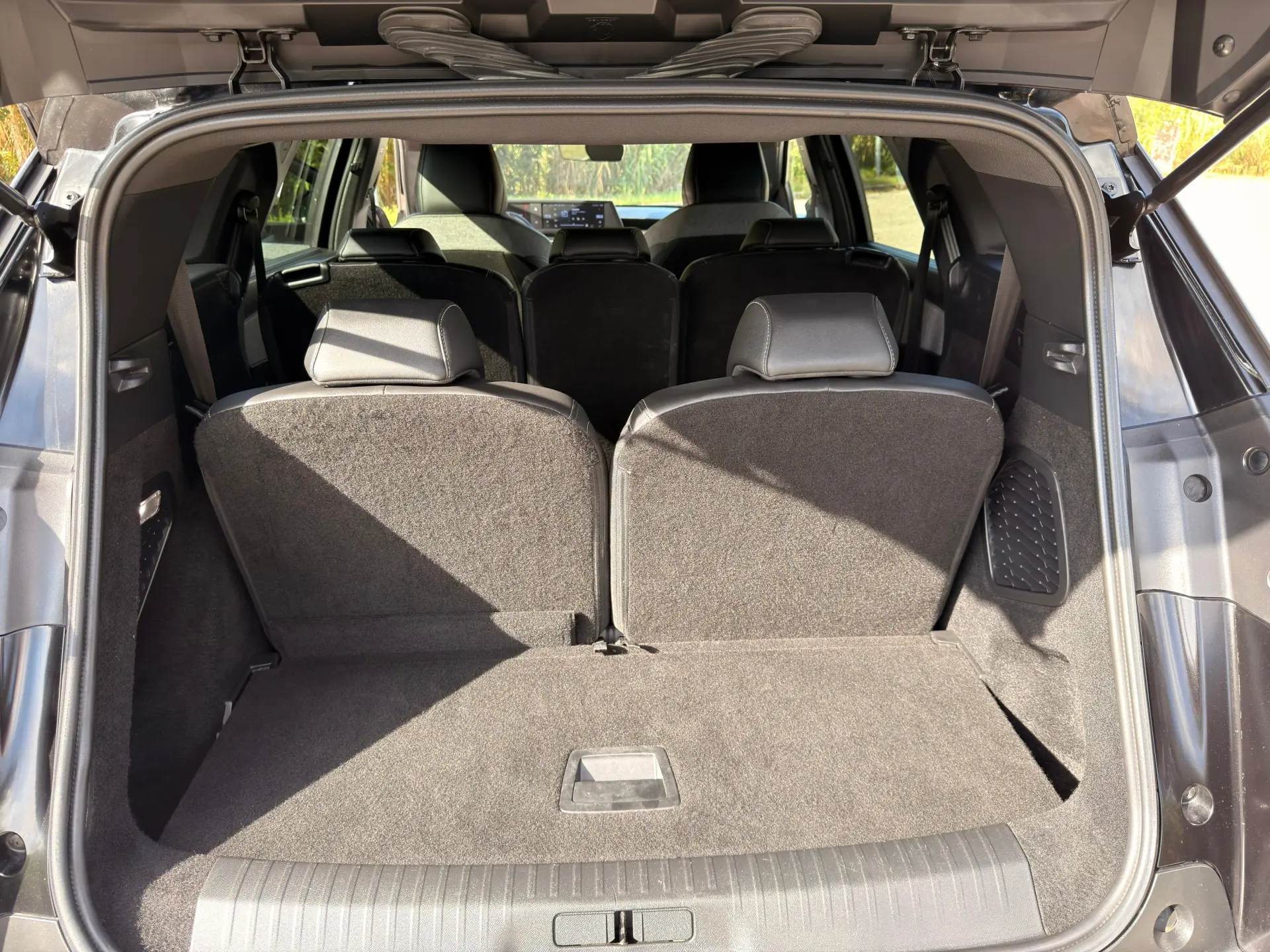 Peugeot 5008 1.2 Hybrid Allure e-DCS6 26