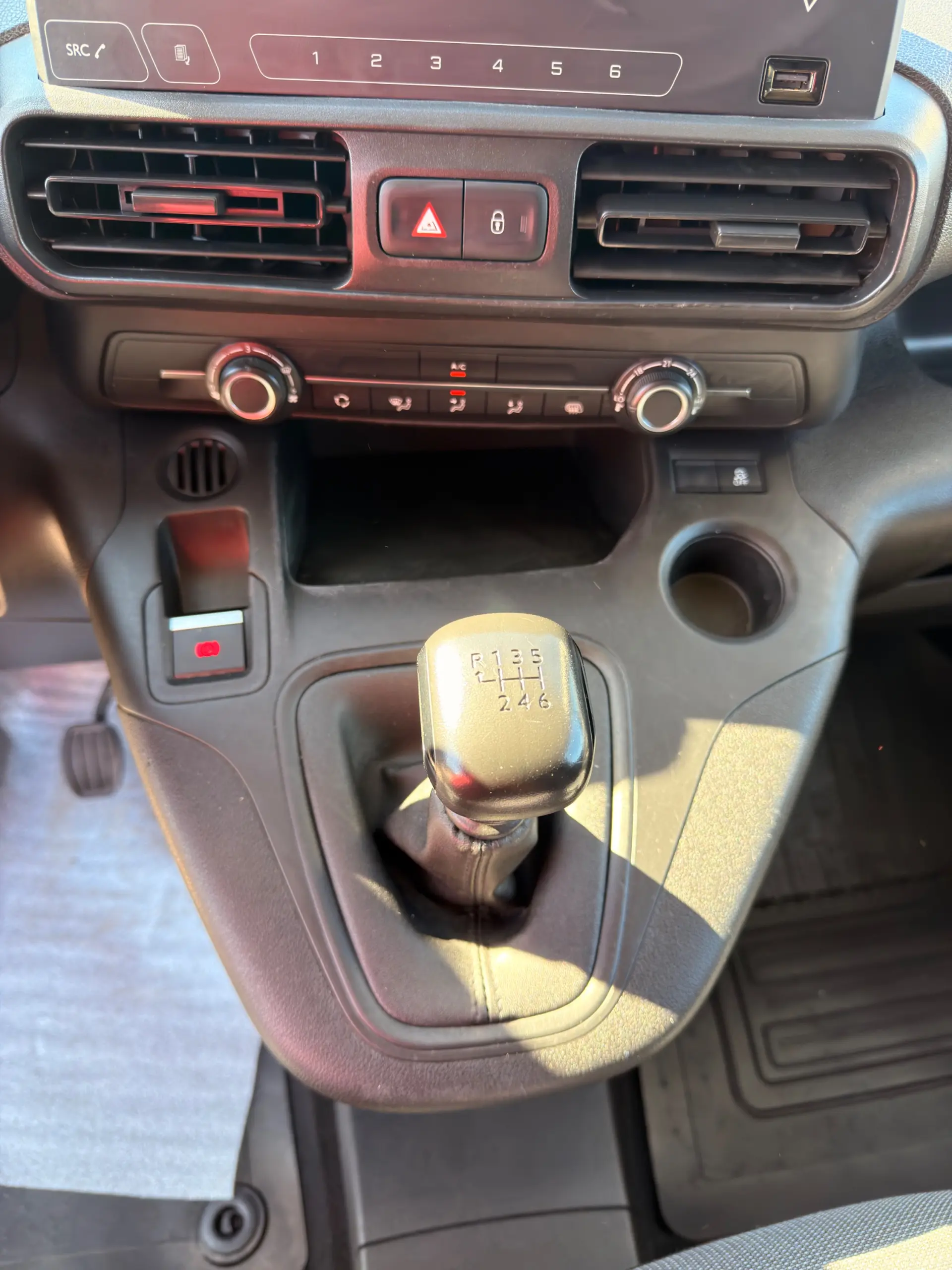 Toyota Proace Outro 15