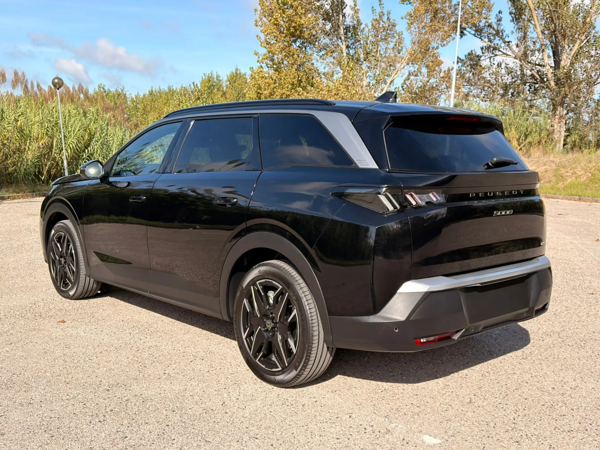 Peugeot 5008 1.2 Hybrid Allure e-DCS6 5