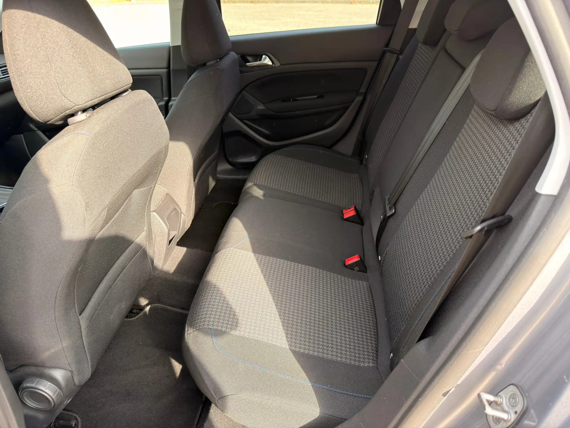 Peugeot 308 SW 1.5 BlueHDi Style 18