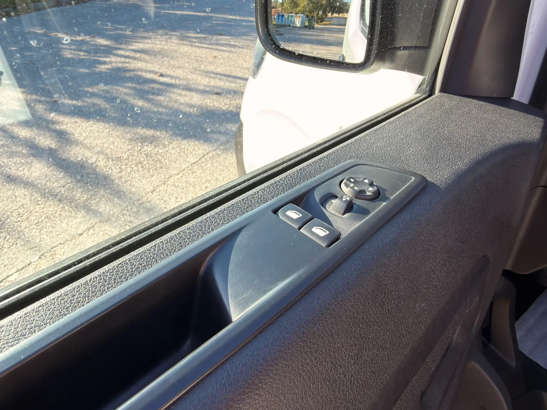 Opel Vivaro 1.5 CDTi L2H1 Essentia 10