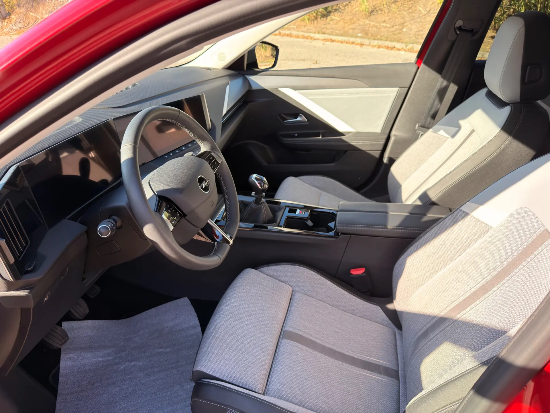 Opel Astra 1.2 T GS Line 9
