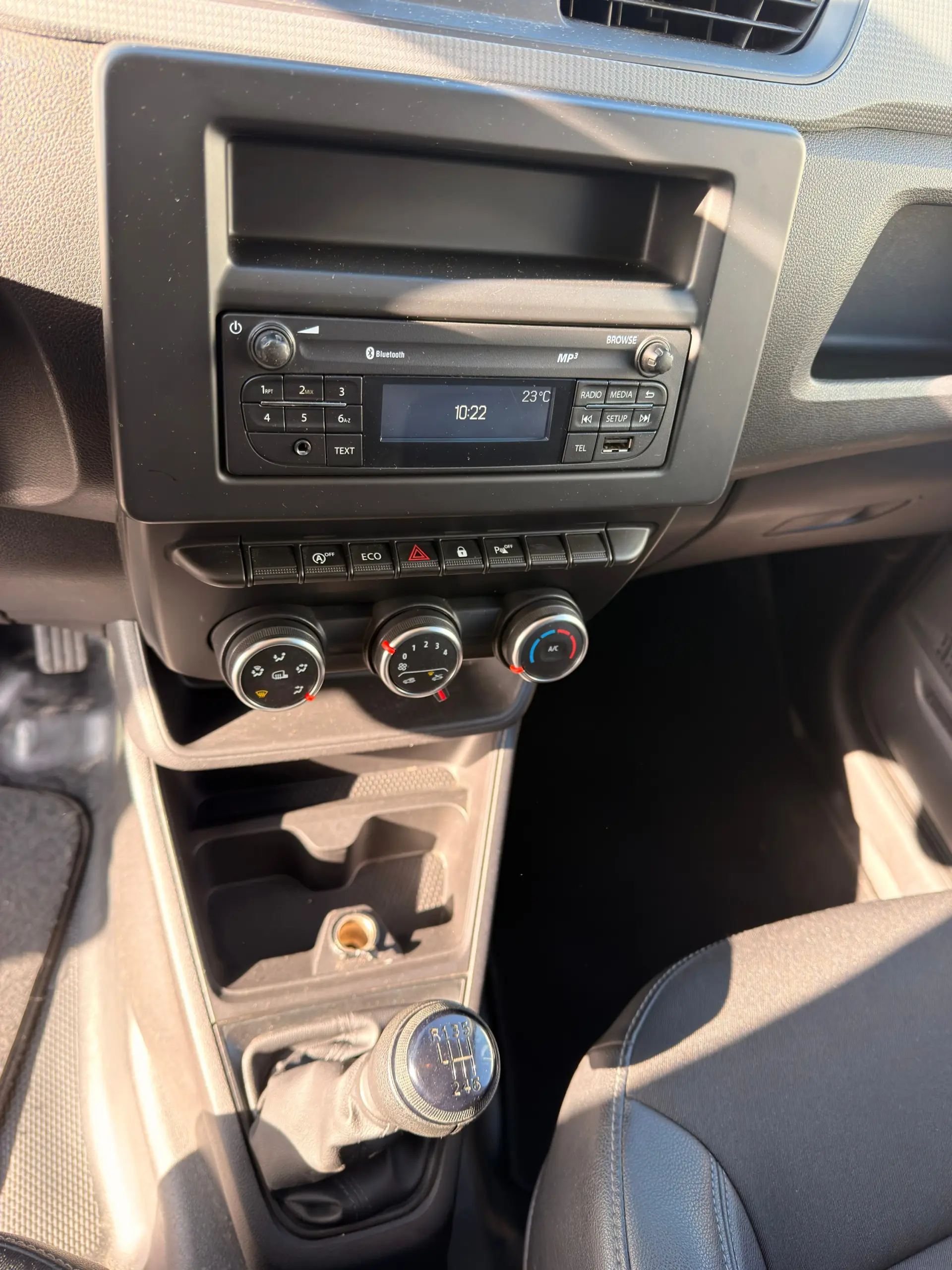 Renault Express 1.5 Blue dCi Confort 10