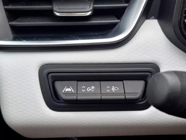 Renault Clio 1.0 TCe Evolution Bi-Fuel 8