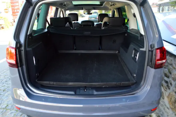 Volkswagen Sharan 2.0 TDI Highline DSG 25